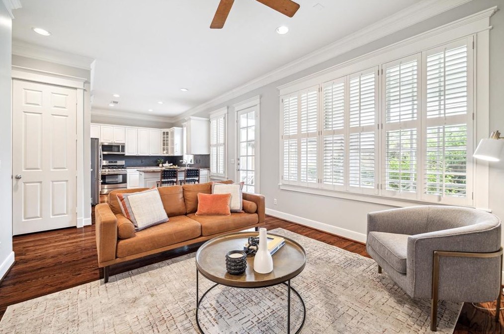 4033 Coleridge St, Houston TX  77005-2725 exterior