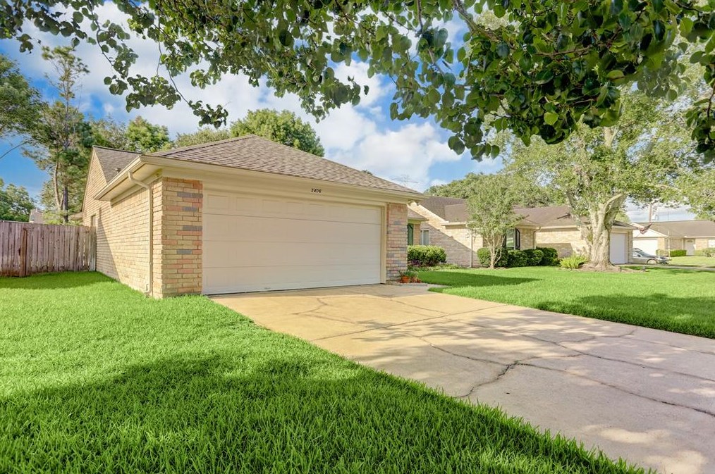 3406 Heatherock Cir, Sugar Land TX  77479-1912 exterior