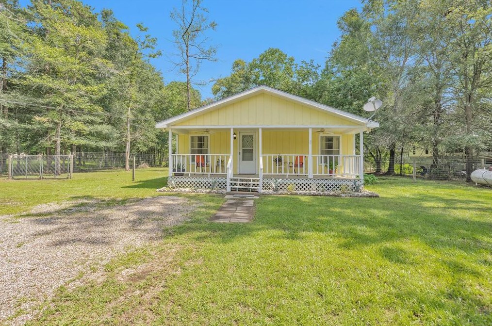 18509 Woodland Frst, Conroe TX  77306-9078 exterior
