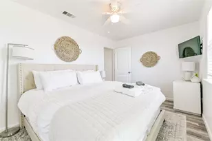 143 W Palm St, Surfside Beach, TX 77541 - Photo 23