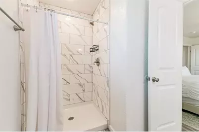 143 W Palm Street, Surfside Beach, TX 77541 - Photo 25