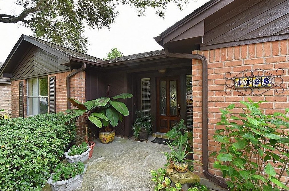 1126 Western Springs Dr, Katy TX  77450-3642 exterior