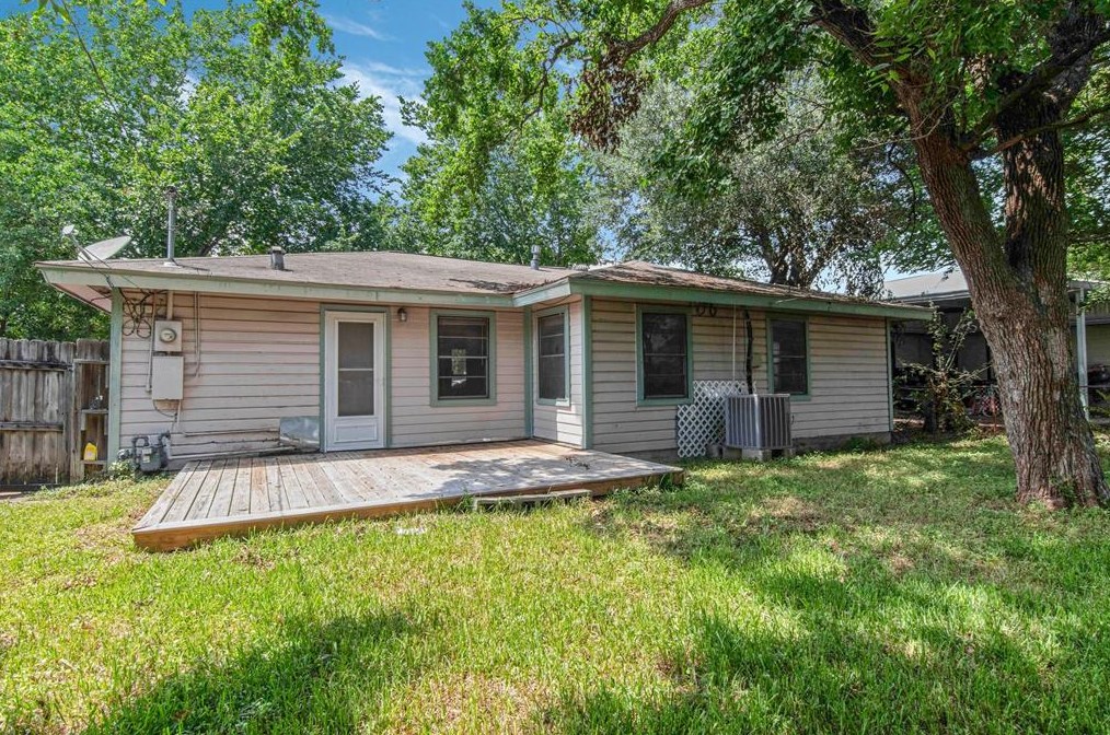 2704 Morningside Ln, Pasadena TX 77506-3128 exterior