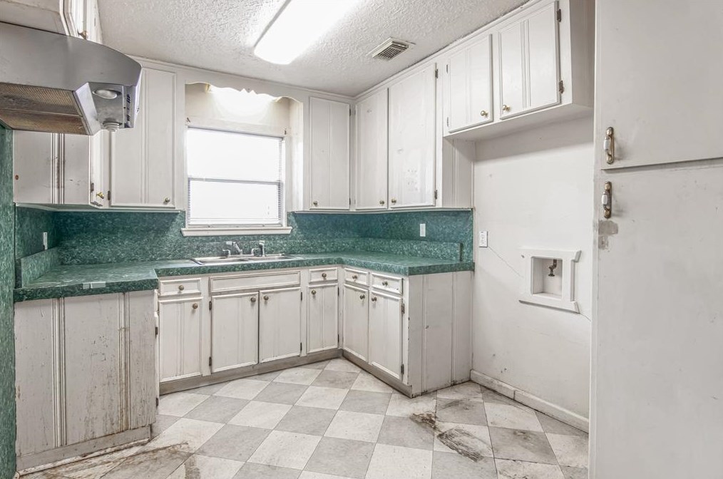 2704 Morningside Ln, Pasadena TX 77506-3128 exterior