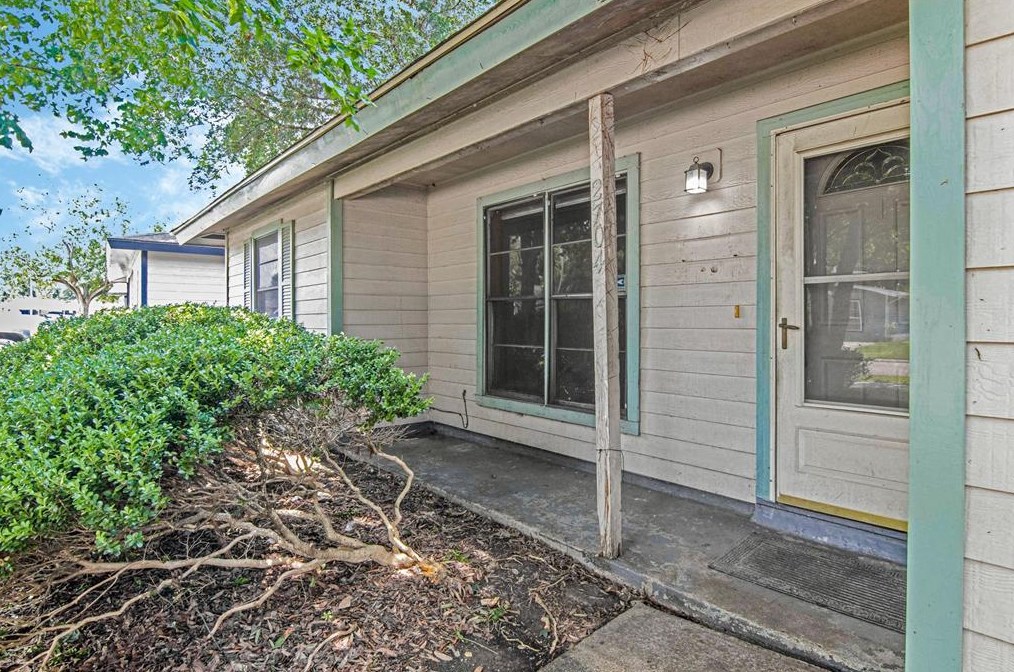 2704 Morningside Ln, Pasadena TX 77506-3128 exterior