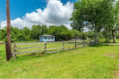 7230 Moore Street, Hitchcock, TX 77563 - Photo 7