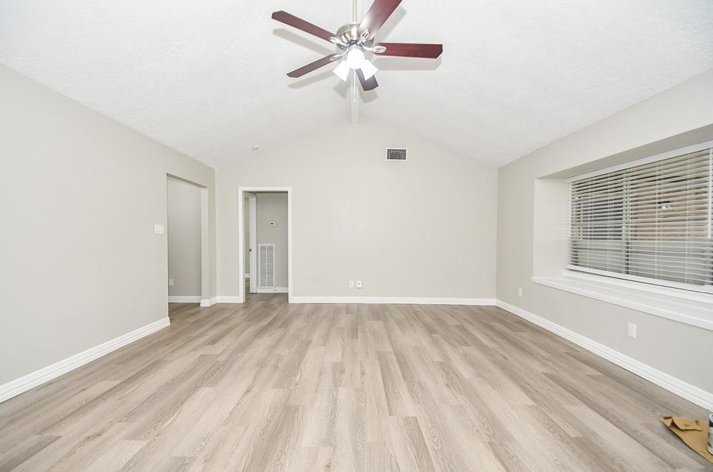 13611 Montaigne Dr, Houston TX  77065-2025 exterior