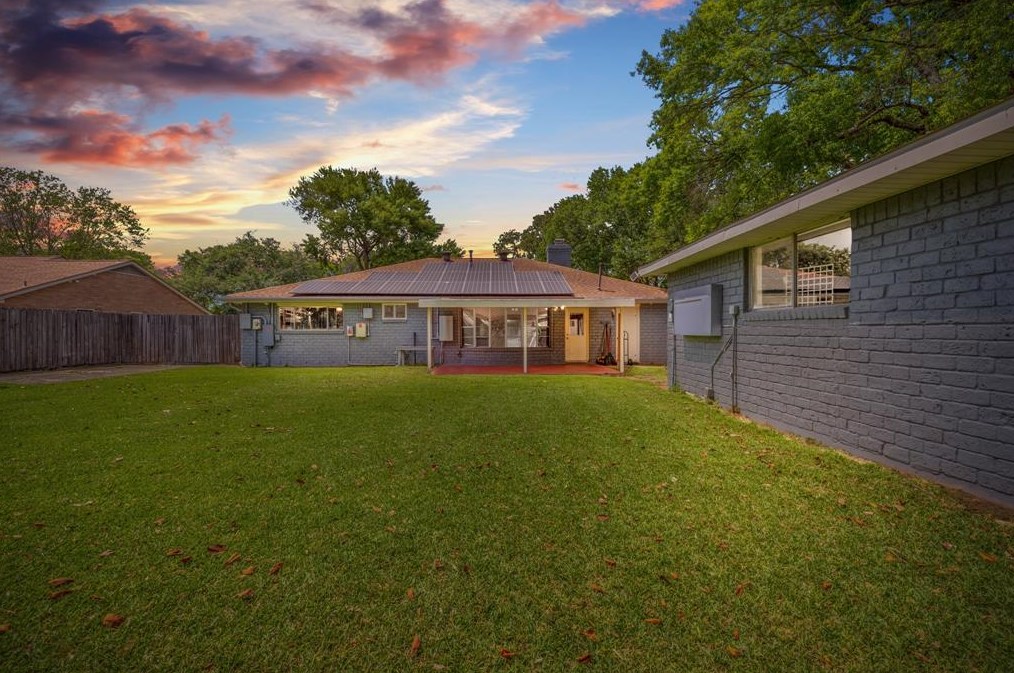 1102 Buoy, Houston TX  77062-4429 exterior