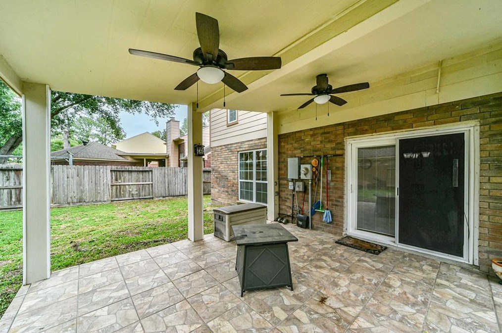 7411 Magnolia Shadows Ln, Houston TX  77095-4000 exterior