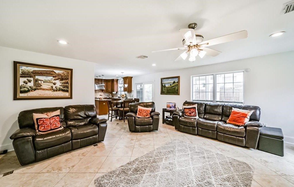 7411 Magnolia Shadows Ln, Houston TX  77095-4000 exterior