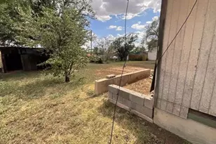 315 W Grand St, Borger, TX 79007 - Photo 5