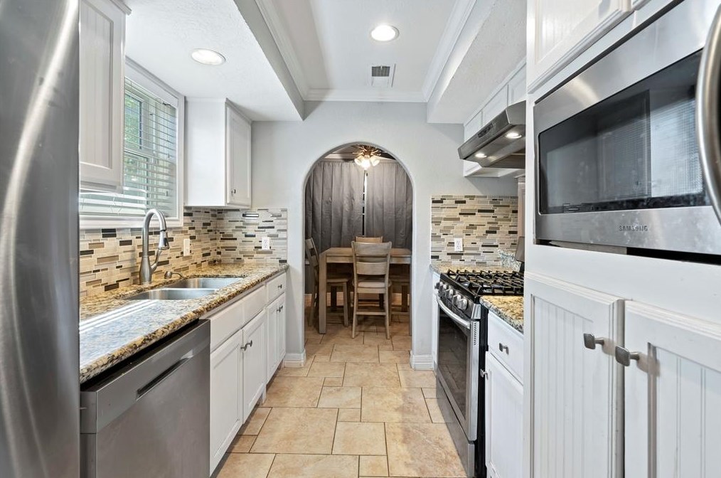 11035 Sageleaf Ln, Houston TX 77089-3913 exterior