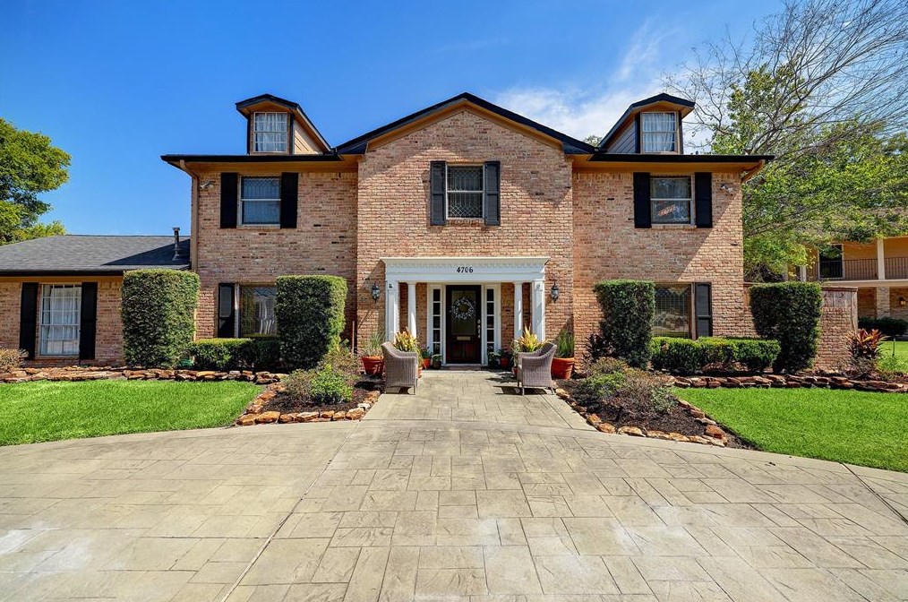 4706 Byu Vis Dr, Houston TX  77091-4504 exterior