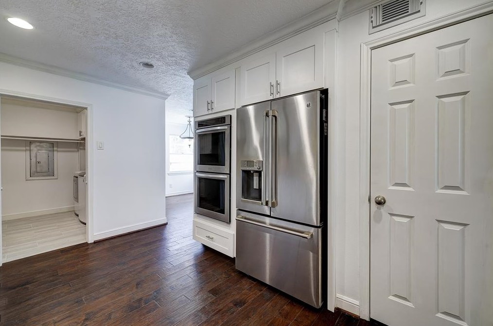 4706 Byu Vis Dr, Houston TX  77091-4504 exterior