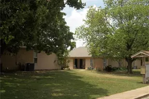 1512 Primrose Ln, Cisco, TX 76437 - Photo 3