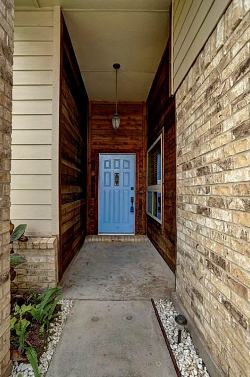 2227 Sunswept Ct, Sugar Land TX  77478-4345 exterior