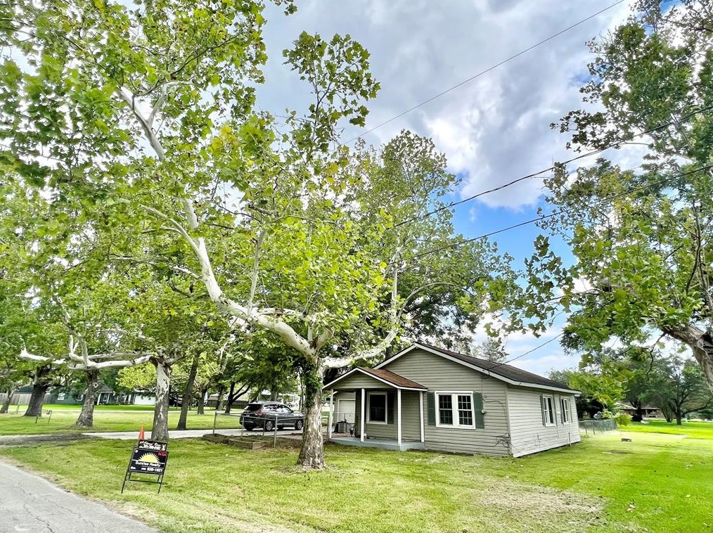 14414 2nd St, Santa Fe TX  77517-4168 exterior