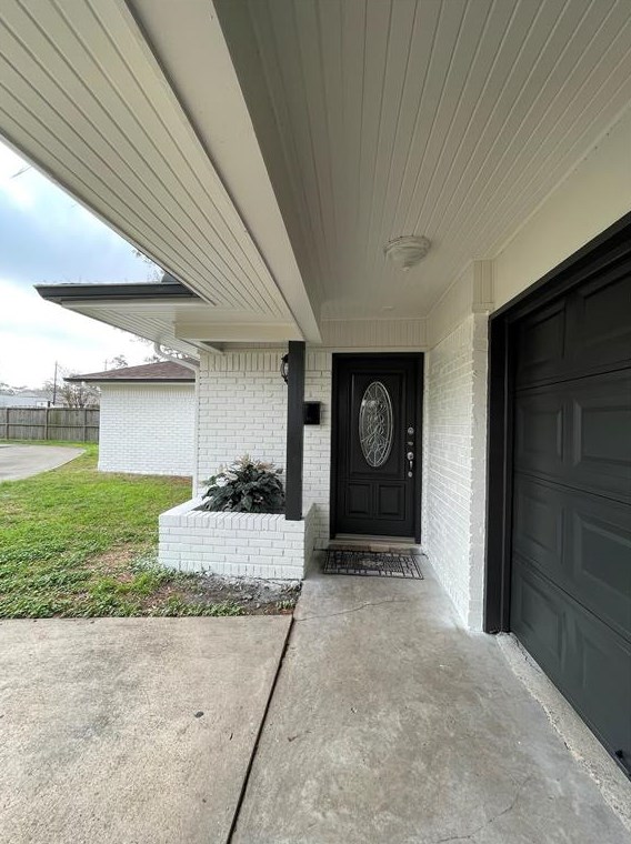 12735 Memorial Dr, Houston TX  77024-4803 exterior