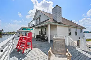 16703 Managua Way, Jamaica Beach, TX 77554 - Photo 11