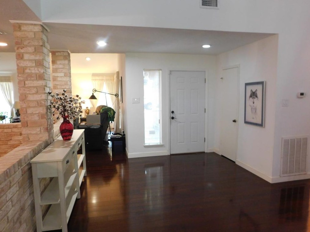 718 Trademark Pl, Houston TX  exterior