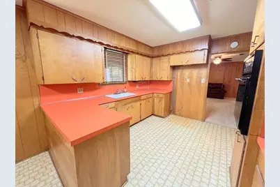 302 Cordell Drive, Crockett, TX 75835 - Photo 7