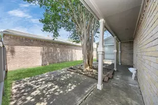 4155 Amir St, Houston, TX 77072 - Photo 3