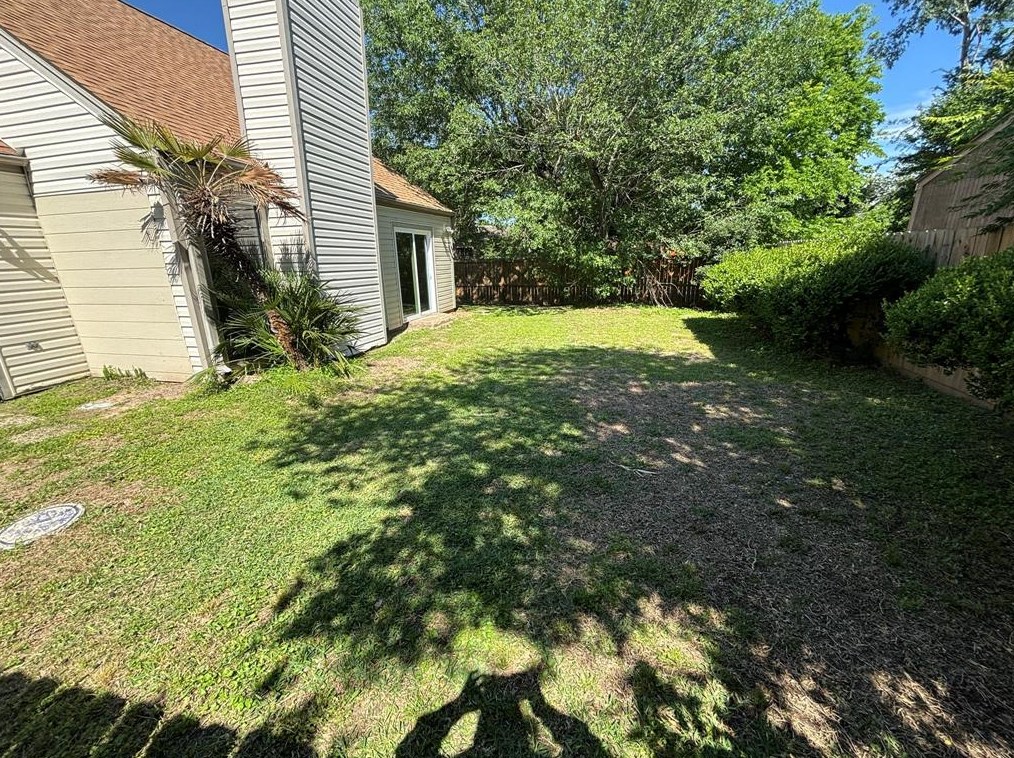 6403 Quail Mdw Dr, Houston TX  77071-2041 exterior