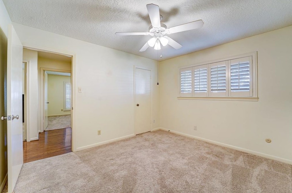 18102 Oakhampton Dr, Houston TX  77084-3261 exterior