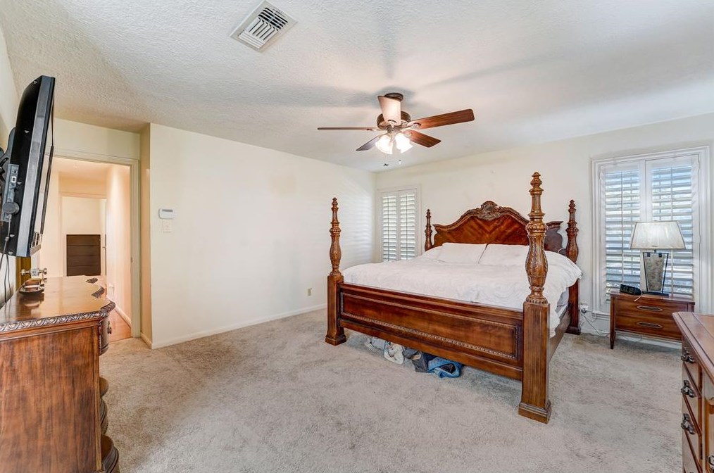 18102 Oakhampton Dr, Houston TX  77084-3261 exterior