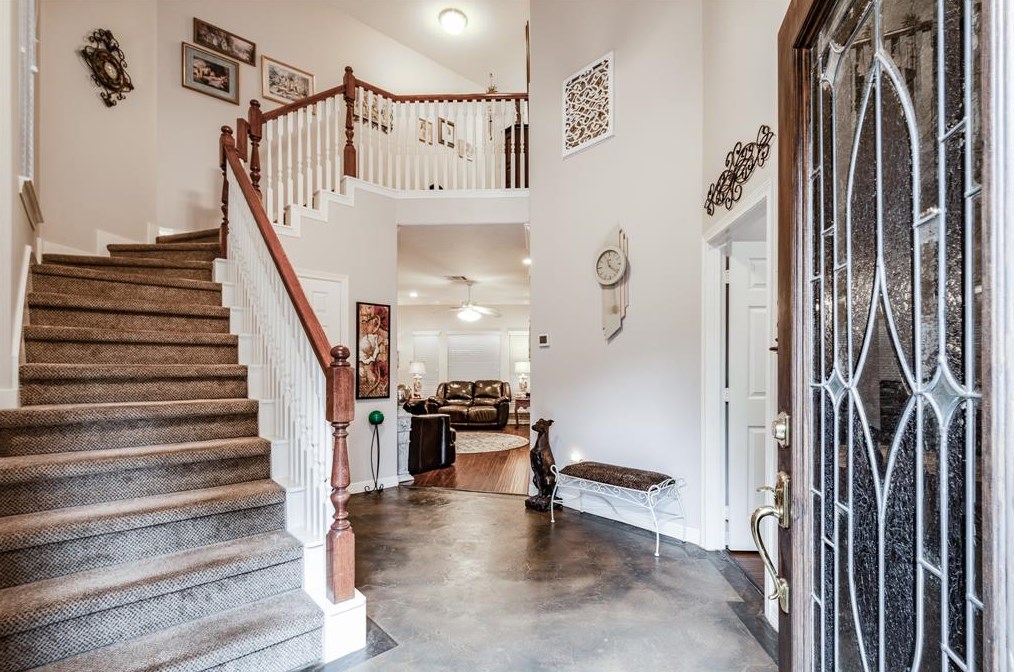 4711 Cashel Castle Dr, Houston TX  77069-3532 exterior