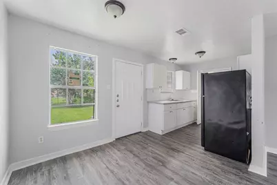 3517 Sparrow Street, Houston, TX 77051 - Photo 5