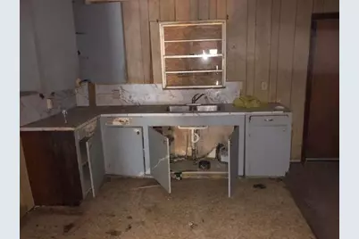 111 N McMillan Avenue, Kirbyville, TX 75956 - Photo 3