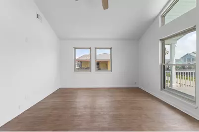 4014 Kent Drive, Galveston, TX 77554 - Photo 5