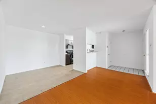 8020 Braesmain Dr, Houston, TX 77025 - Photo 5