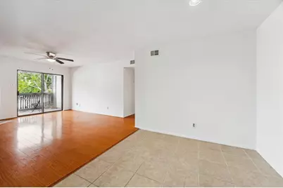 8020 Braesmain Drive #1710, Houston, TX 77025 - Photo 7