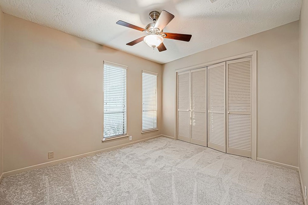 114 Quiet Wind Dr, Montgomery TX 77356-5949 exterior