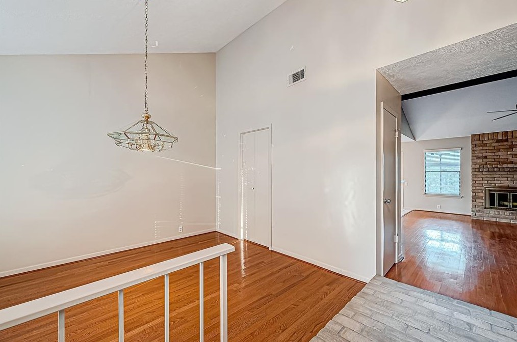 114 Quiet Wind Dr, Montgomery TX 77356-5949 exterior