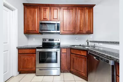 103 Capetown Circle, Conroe, TX 77356 - Photo 7