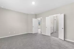 1749 Succotash Oak Ct, Conroe, TX 77304 - Photo 11