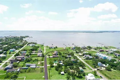 921 13th Street, San Leon, TX 77539 - Photo 5