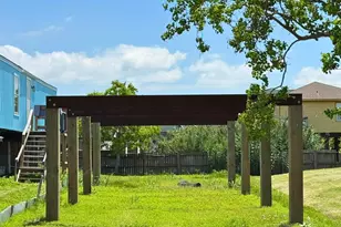 921 13th St, San Leon, TX 77539 - Photo 1