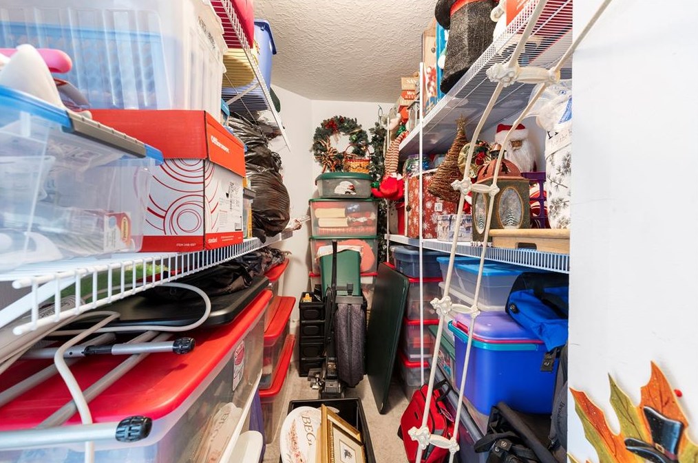 17815 Mossy Rdg Ln, Houston TX  77095-4422 exterior