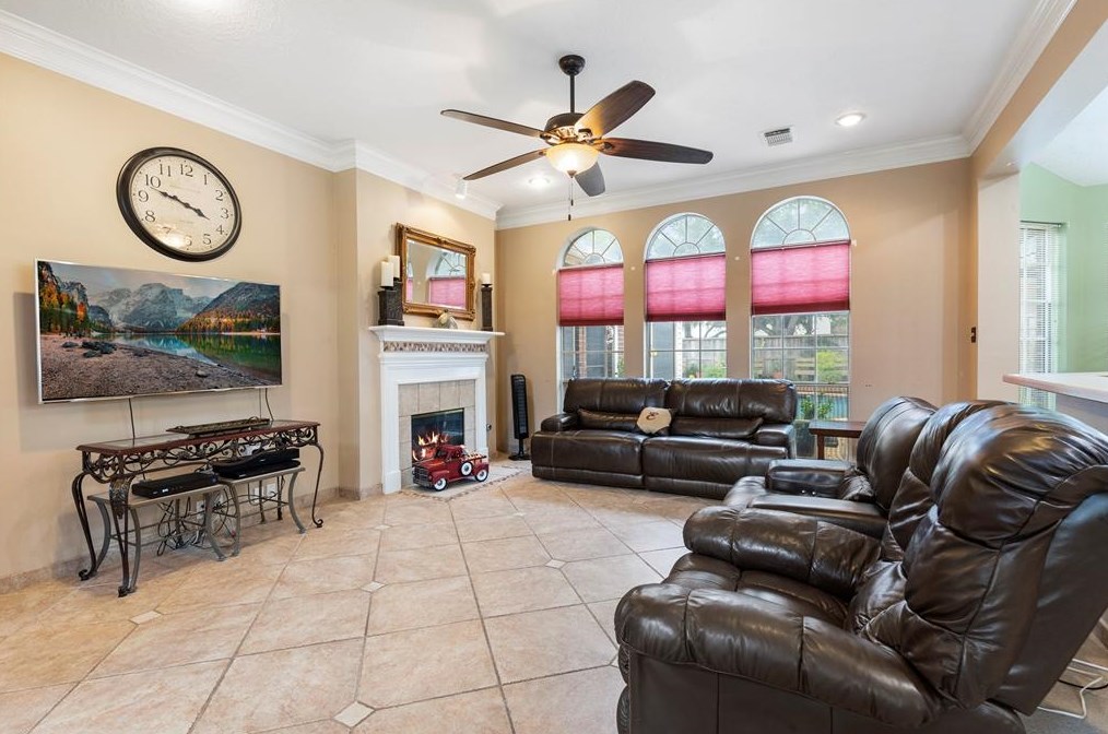 17815 Mossy Rdg Ln, Houston TX  77095-4422 exterior