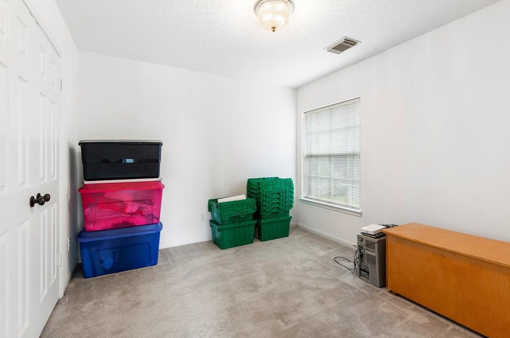 17815 Mossy Rdg Ln, Houston TX  77095-4422 exterior