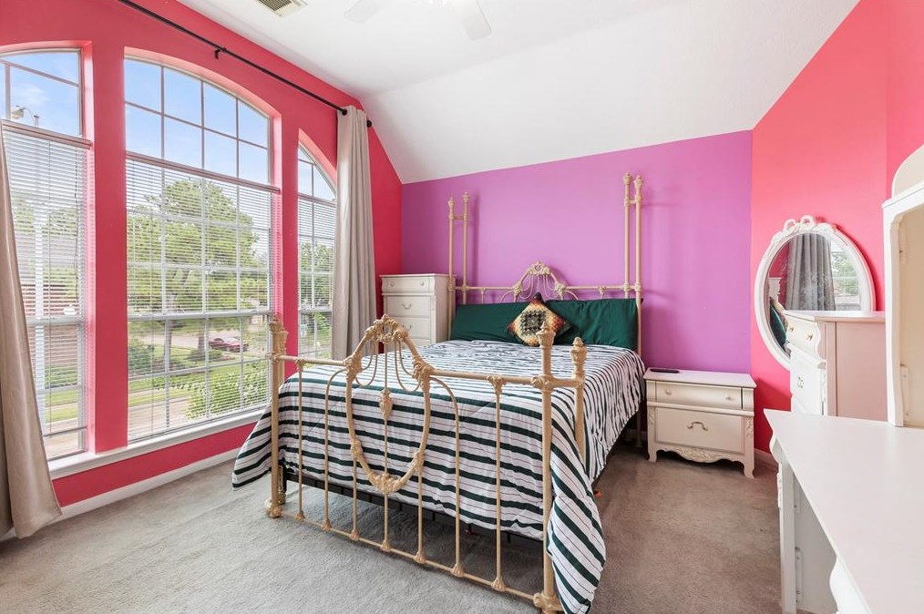 17815 Mossy Rdg Ln, Houston TX  77095-4422 exterior