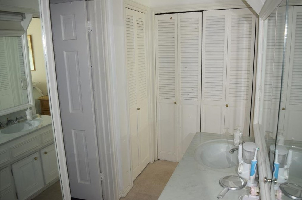 4738 Cashel Cir, Houston TX  77069-3502 exterior