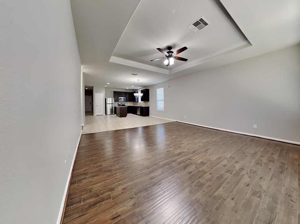 1003 Honeysuckle Vine Dr, Richmond TX  77469-4860 exterior