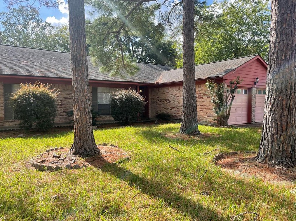 10803 Glenwolde Dr, Houston TX  77099-2115 exterior