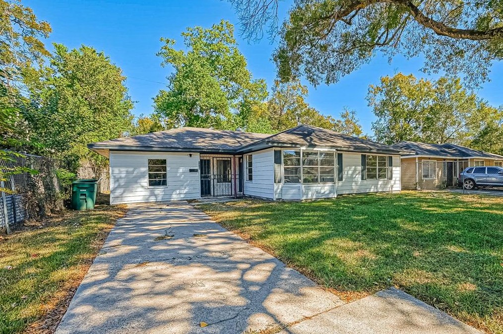 5023 Enyart St, Houston TX  77021-4358 exterior