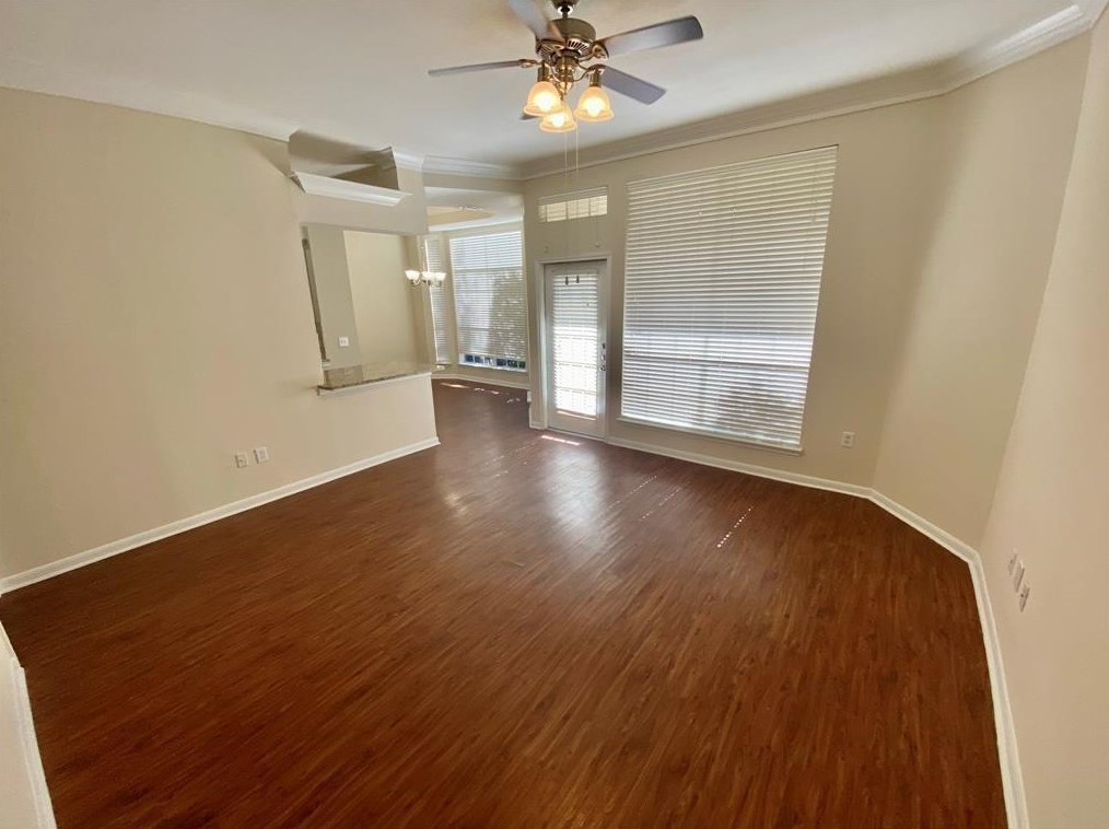 1901 Post Oak Park Dr, Houston TX  77027-3323 exterior